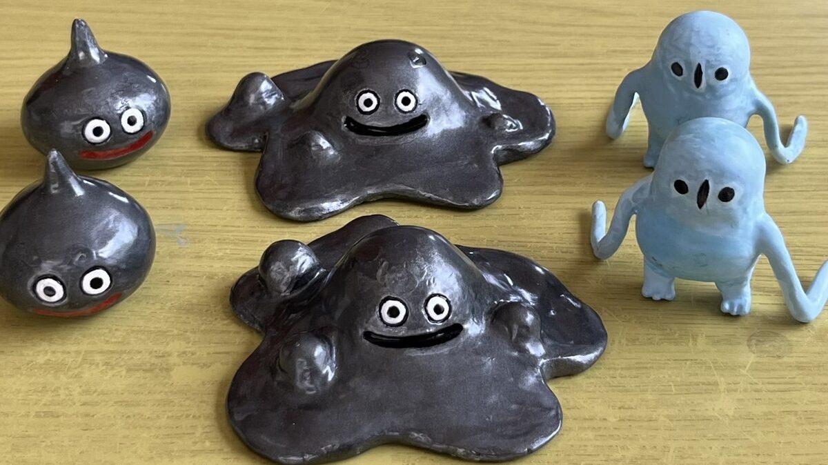 ドラクエ おどるほうせき トレイ はぐれメタル ホイミスライム　フィギュア Amazon.co.jp: ドラゴンクエスト メタリックモンスターズ